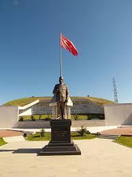 EDİRNE Kültürel Faaliyetler Şükrü Paşa Tabyası Edirne nin savunma tarihinde önemli bir yeri olan ve Edirne nin işgal tarihini anlatmaya olanak sağlayan tabya, Tarihe "Edirne