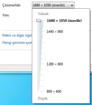 Araçlar Araçlar Windows un yardımcı uygulamalarıdır. Takvim, hava durumu,, haber gibi güncel faaliyetlerde kullanılanların yanında sistem oyun vb.