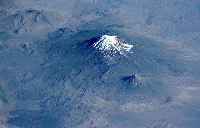 Van Gölü kuzeyi volkanik