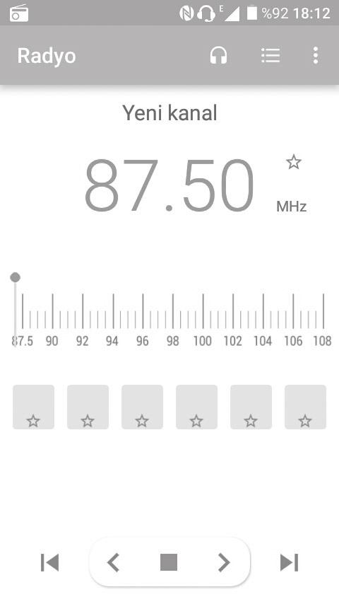 7 Radyo... Radyoyu dinlemek için seçin. menü sekmesine ve sonra Radyo Radyoyu dinlemek için kulaklığınızı takın. Kulaklık radyo anteni olarak görev yapar. 0.