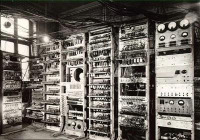 Bilgisayarın Tarihçesi 1944 MARK-1 İlk otomatik