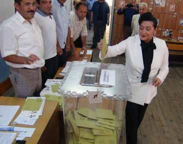 Yüksek Seçim Kurulu tarafından verilen bilgiye göre 24 Haziran Cumhurbaşkanlığı ve 27. Dönem Milletvekili seçimlerinde Muğla da toplam 2 bin 244 sandıkta 724 bin 911 seçmen oy kullandı.