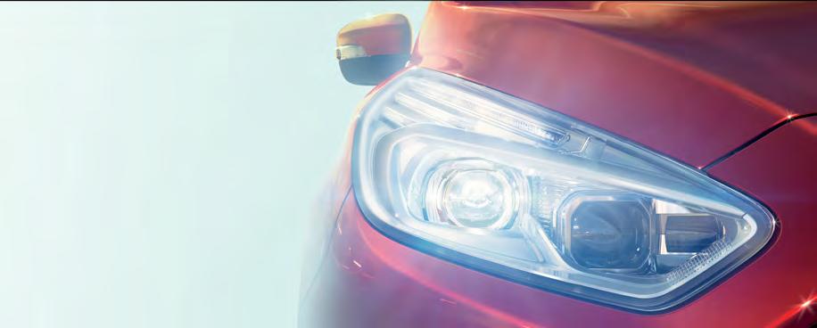 Ford S-MAX in Dinamik LED ön farlarının açısı ve hassasiyeti ortam koşullarına göre otomatik olarak ayarlanır.