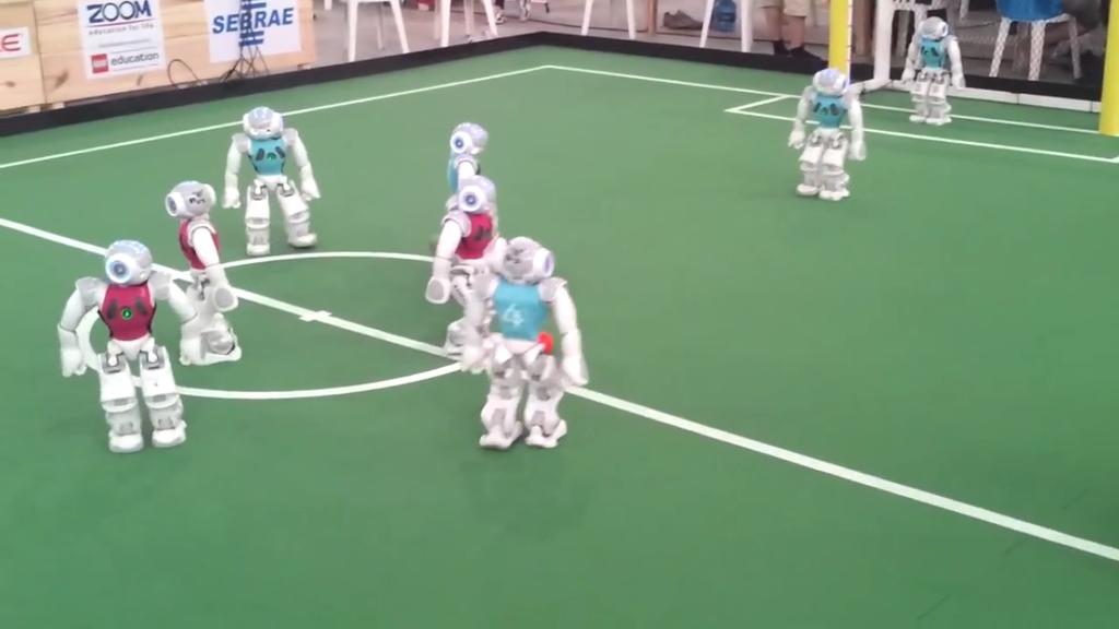 RoboCup Hayali Tamamen otonom insansı robotlardan oluşan futbol takımı, en son dünya kupasını kazanan