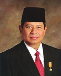 Susilo Bambang Ýudhoýono ýyn da Suharto häkimiýetden gitmeli boldy. Häkimiýetde gysga wagtlap harbylaryň wekili A. Habibi boldy.