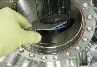İnce Film Laboratuvarı Thin Film Laboratory Darbeli Lazer Biriktirme (PLD) Neocera EX350 Altlık Boyutu: Biriktirme Oda Boyutu: Vakum: Altlık Sıcaklığı: Çoklu Hedef Tutucu: Kütle Akış Kontrolleri: