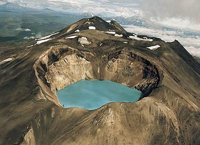 Kaldera Krater Magmanın volkanlardan çıktığı bölgeye krater,