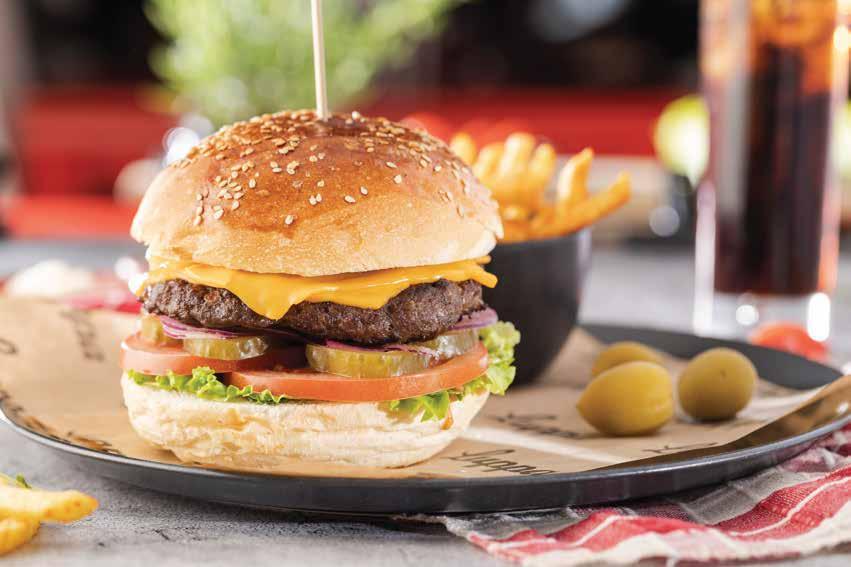 Dürüm & Burgerler SEZAR DÜRÜM Tortilla ekmeği içerisinde çıtır tavuk parçaları, marul, kiraz domates, sezar sos ve kızarmış patates ile KÖFTE DÜRÜM Terayağ ile tatlandırılmış tortilla ekmeği, kasap