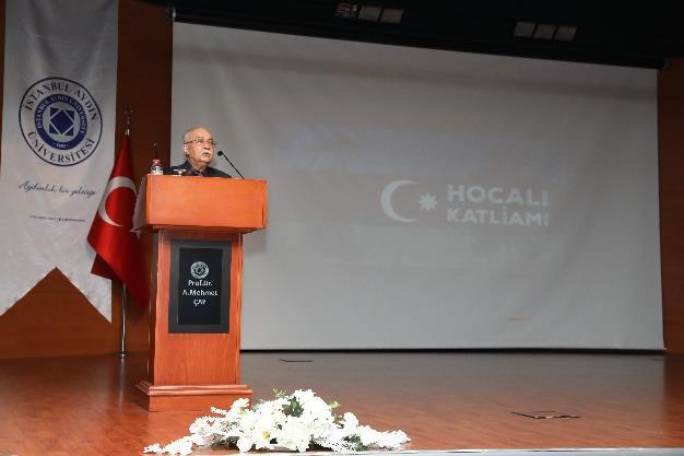 KONFERANS Prof. Dr. Abdulhaluk Mehmet ÇAY Tarih Bölümü Başkanı Prof. Dr. Abdulhaluk Mehmet Çay, İstanbul Aydın Üniversitesi tarafından 25.