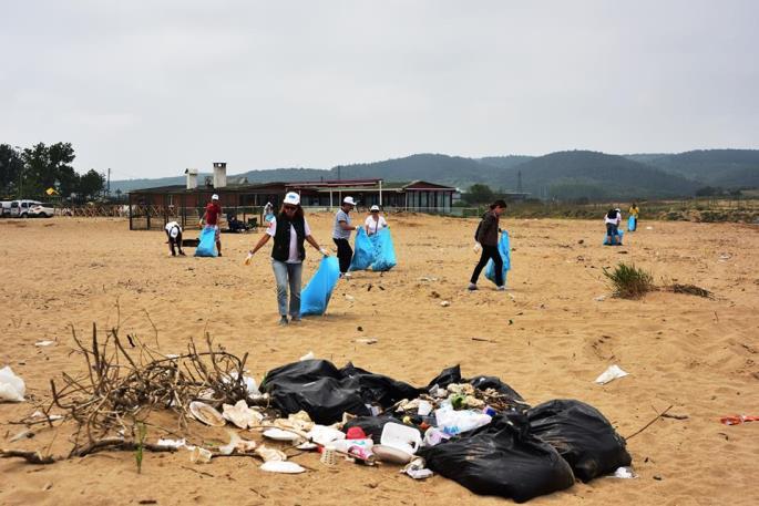 kapsamında Riva Merkez Plajı nda çöp toplama etkinliği gerçekleştirilmiştir. 2. Palamutlar Nerede?