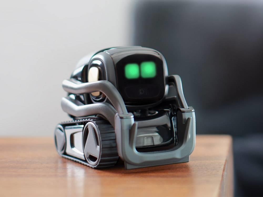 Sevimli robot Vector, Amazon un Alexa sı ile entegre oldu.