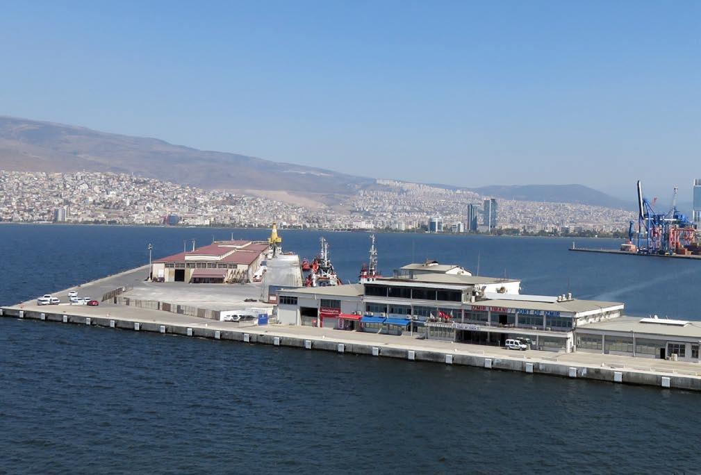 İzmir bir kayıp yılı daha geride bıraktı. Yıl 2003 2004 2005 2006 2007 2008 2009 2010 Gemi 5 32 26 94 122 128 127 141 Yolcu 3.271 77.000 67.801 184.